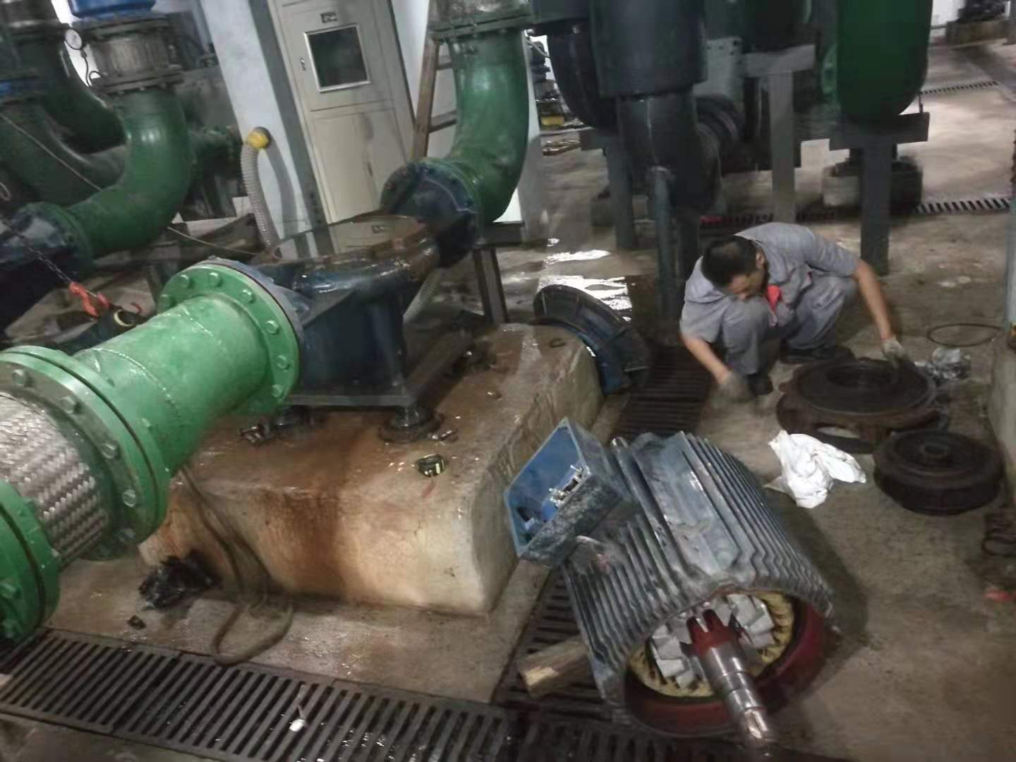上海工程技术大学空调泵维保1