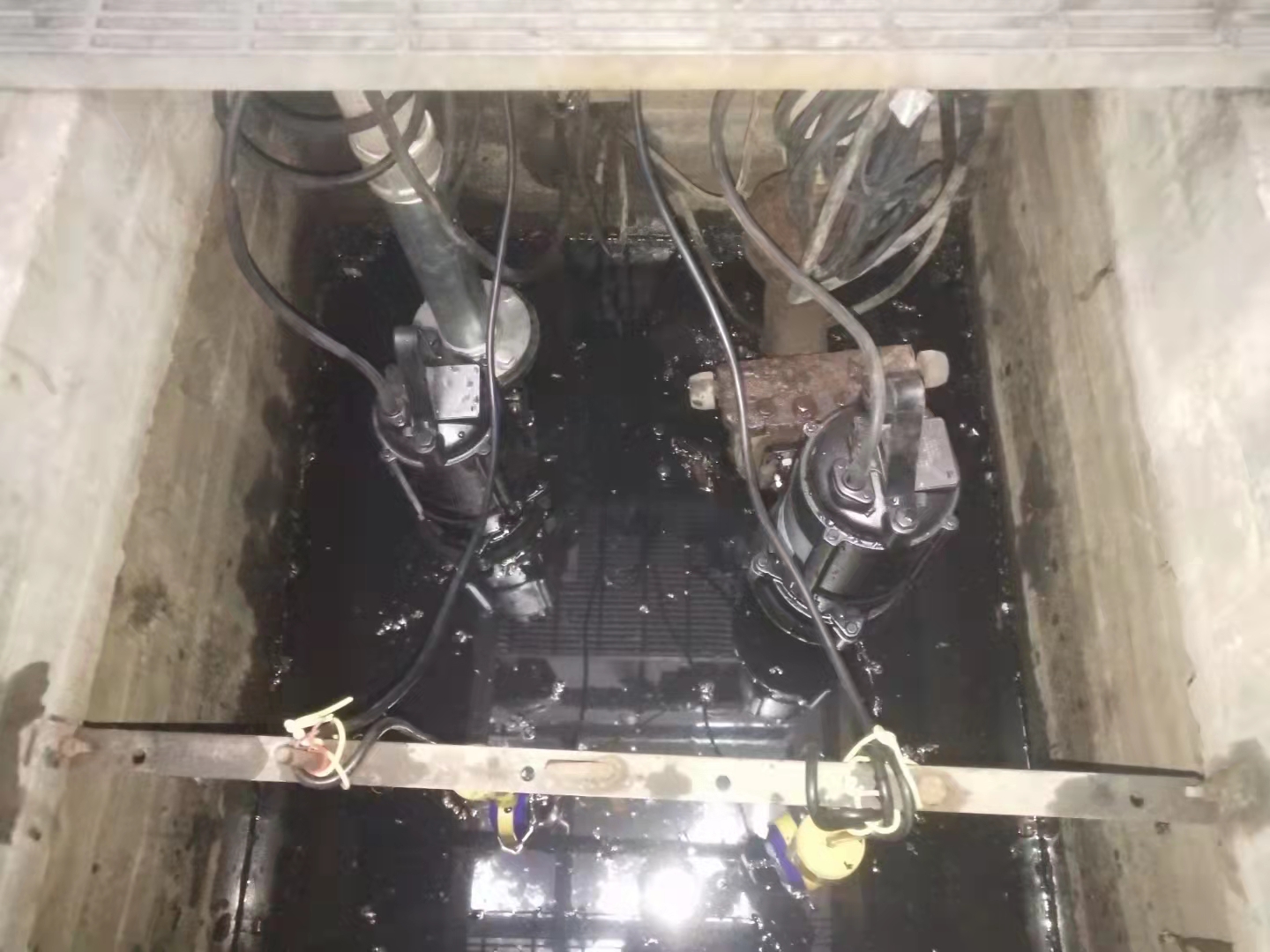 污水泵更换