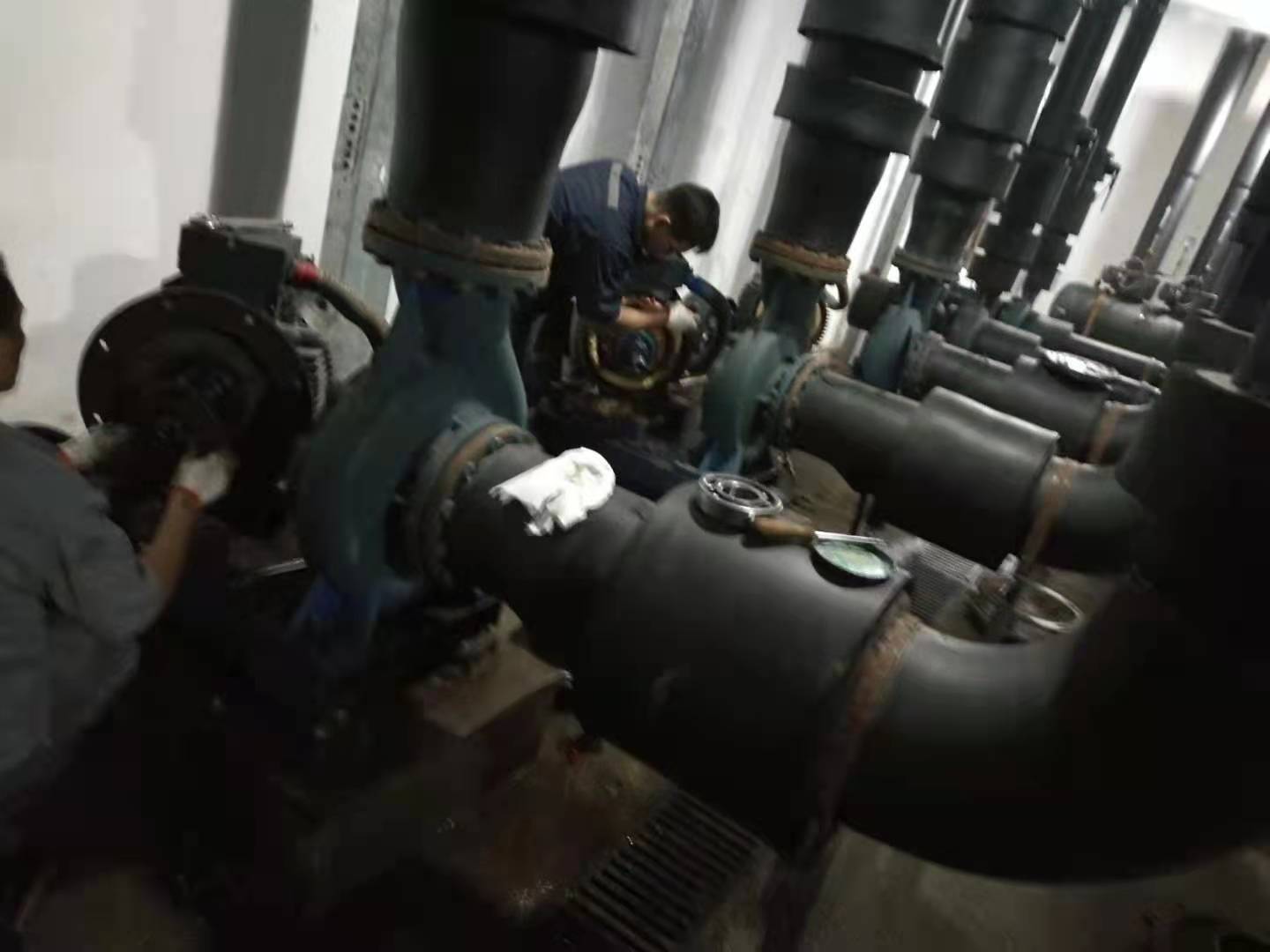 上海工程技术大学空调泵维保