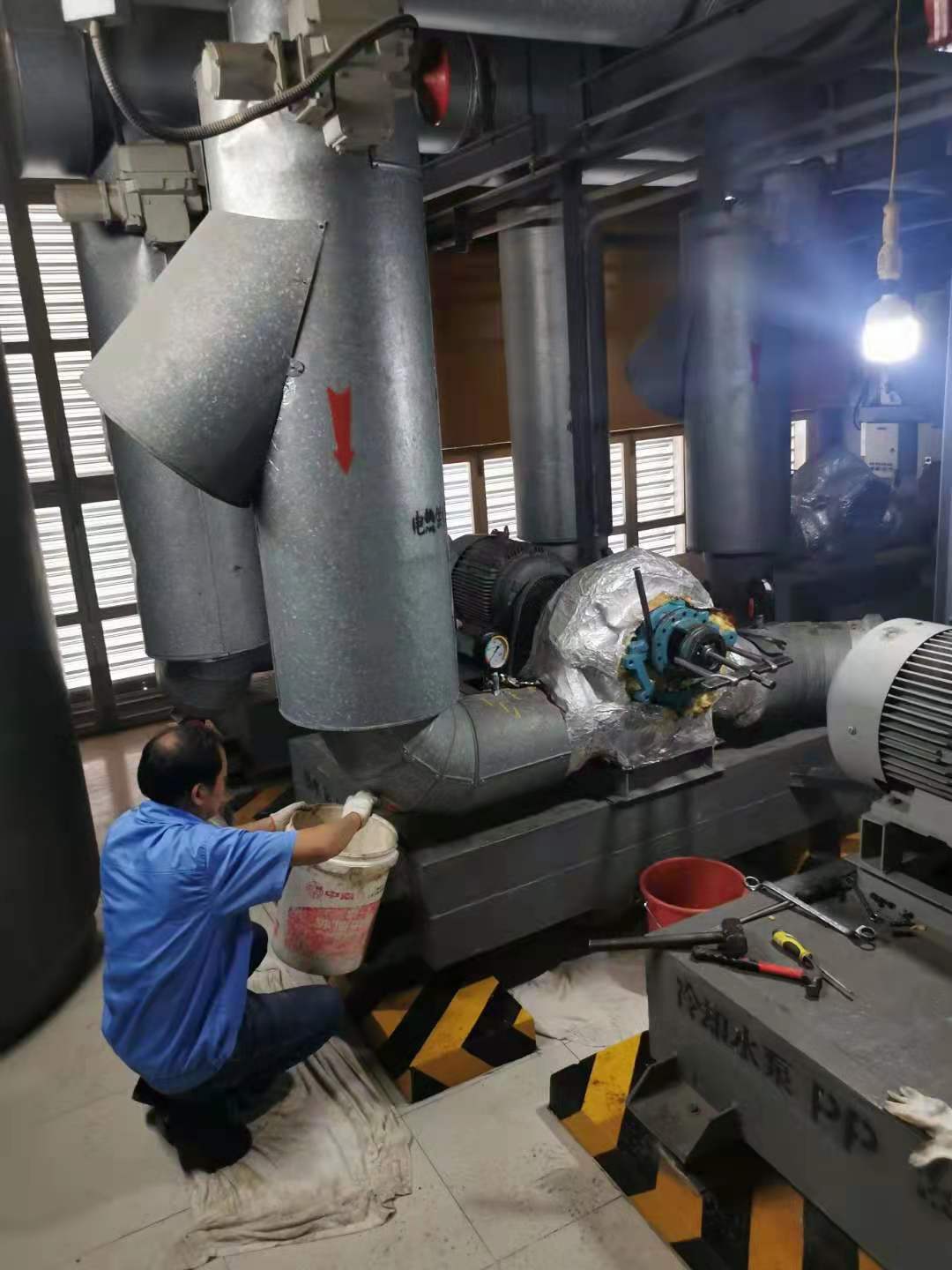 上海招商局大厦空调循环泵维保
